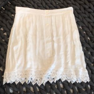 EUC white knee length skirt